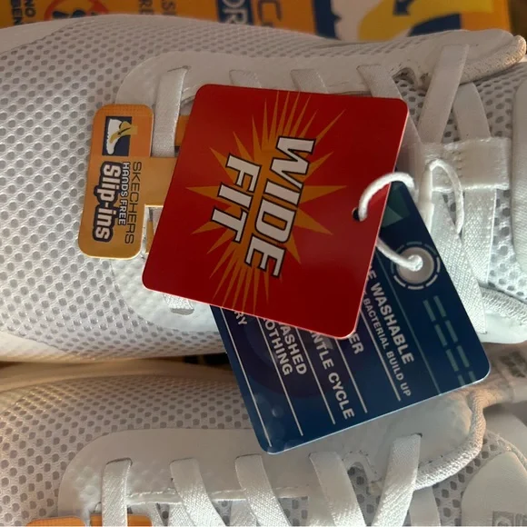 Skechers White Slip-On Athletic Sneakers Womens 10 Wide - Picture 7 of 8
